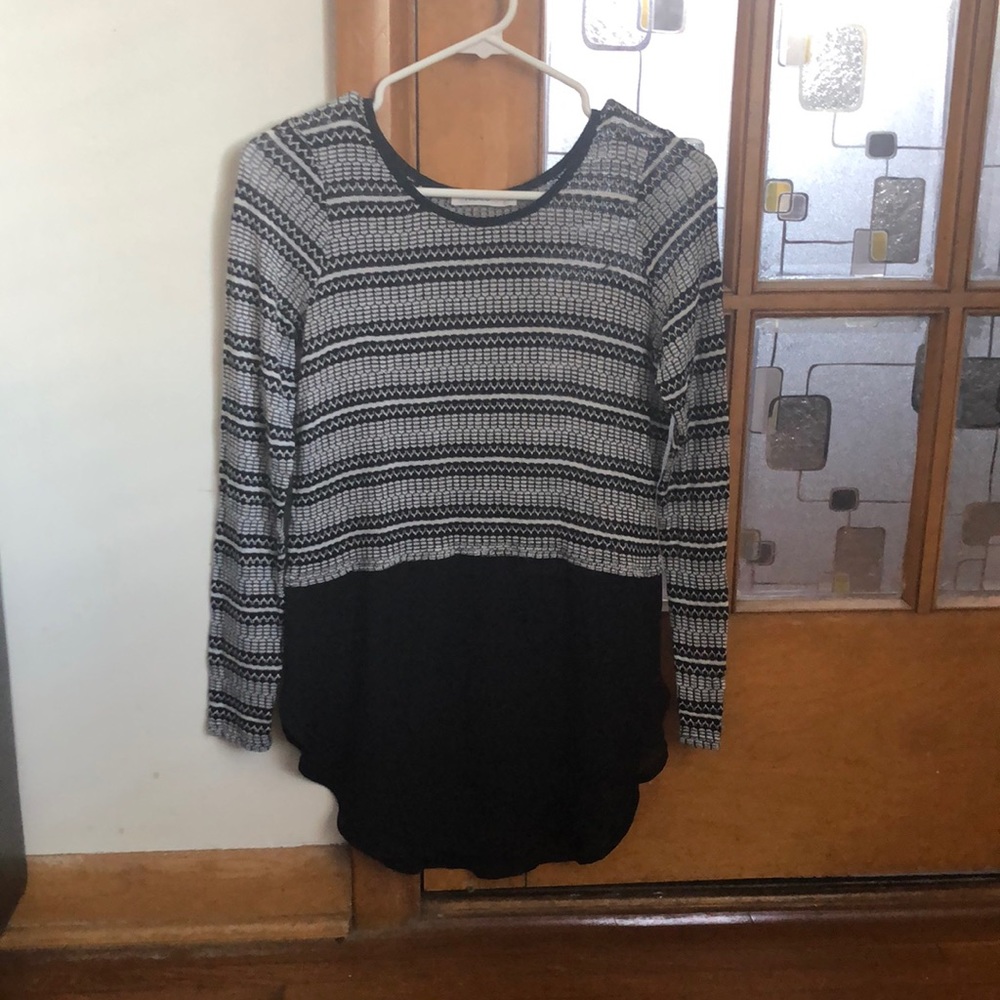 Classy black and white top